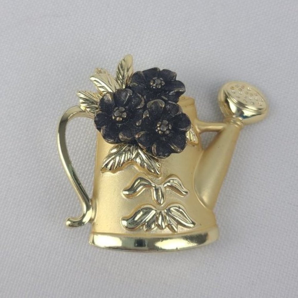 VINTAGE Gold Tone Flower Watering Can Brooch